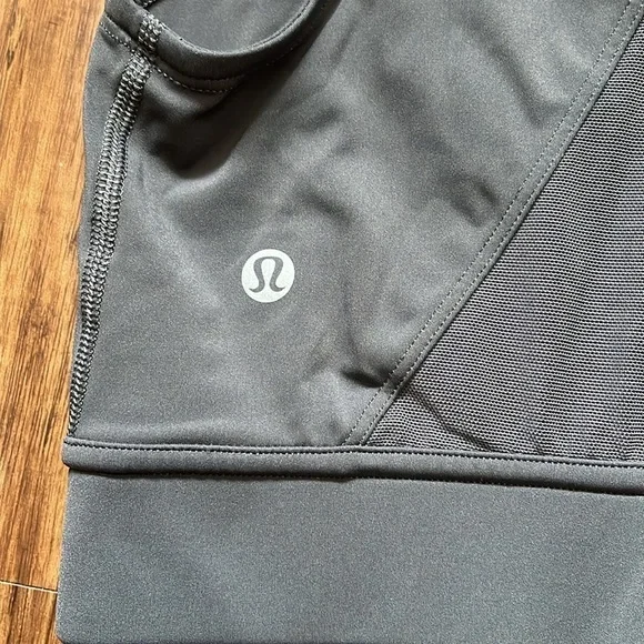 EUC Lululemon Hotty Hot Cropped Tank Graphite Grey 2 - Picture 10 of 12